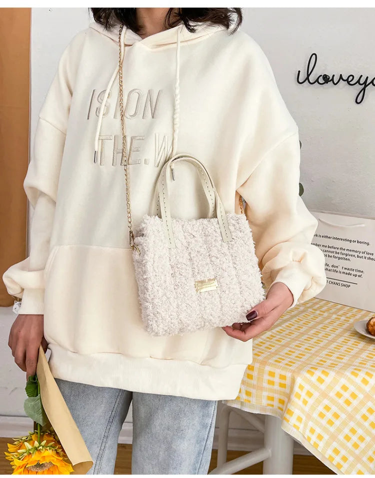 2022 New DIY Handcraft Fleece Shoulder buckle Bag Creative Weaving Materials Latch Hook Mesh Cloth Wool Women's Crossbody Soft